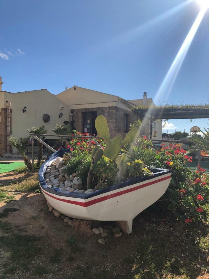 Baglio Cofano Rooms & Relax Custonaci Exterior foto